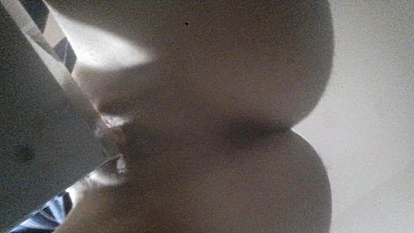 Тайная встреча группы в саду перерастает в попойку