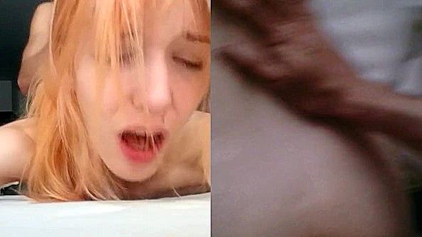 Две синие девушки мгновенно атакуют фаллос своими ртами