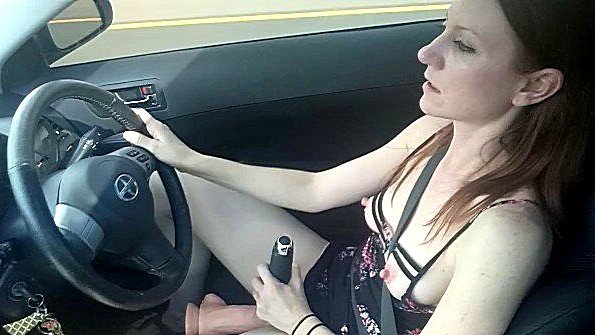 Соблазнительная взрослая американка-индейка готова к непристойным выступлениям