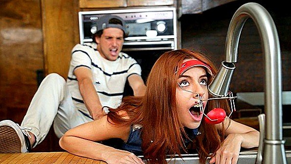 Азиатский малыш стонет от грубого секса с парнем