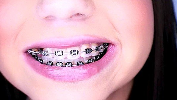 Горячий минет с двумя ударами от шлюхи