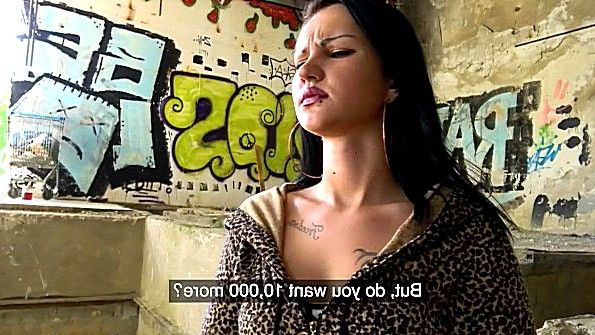 Мисс интересуется мужским геем в своей заднице