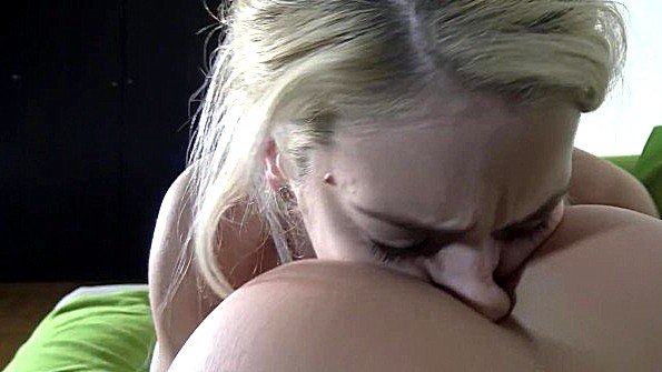 Я увидел огромный член чернокожего парня и желание трахнуть его