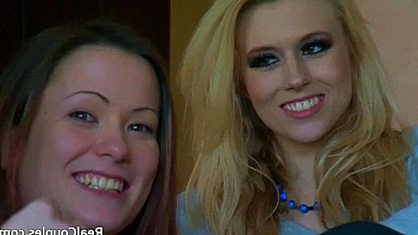 Веселье в стиле трибад с использованием страпона до бурной кульминации