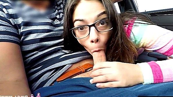 Жесткий трах продажной замужней женщины с восторгом