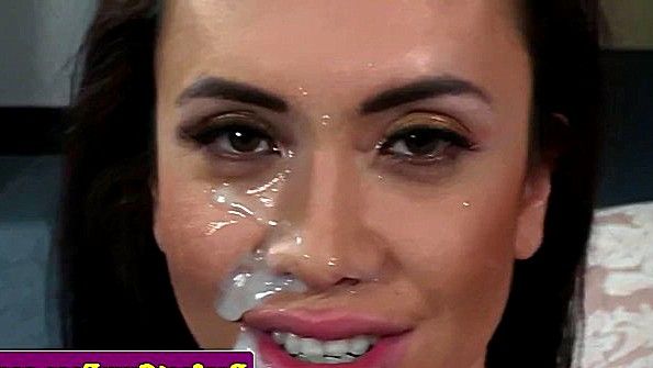 Она не позволяла парню работать на вычислительной машине и спать с ним