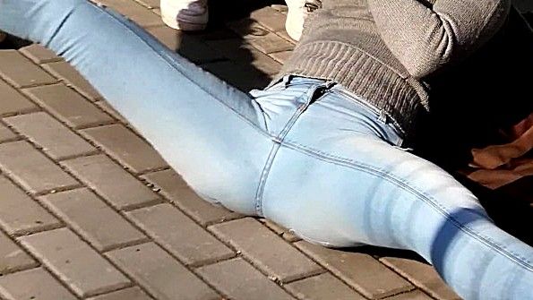 Ученик не боится грубо трахнуть чернокожего парня