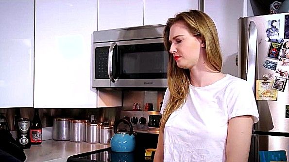 Мисс любит экспериментировать в сексе с парнем