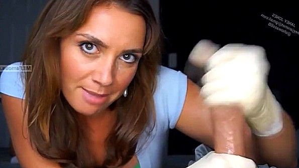 Отпрыск мисс наслаждается анальным сексом