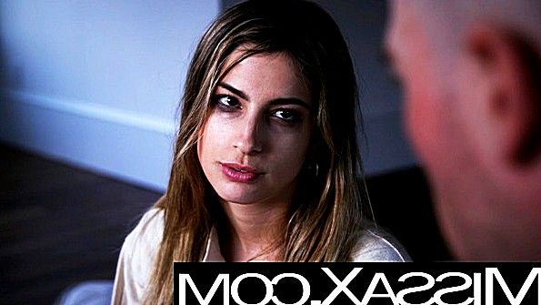 Неряху крепко привязывают, ноги подняты, и они спят вместе