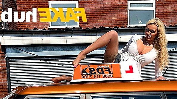 Она раздевается перед своим любовником и предлагает богатому человеку заняться с ним сексом