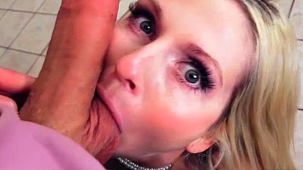 Брюнет готов сосать для страстного клипа в актерском составе и спать вместе в заднице