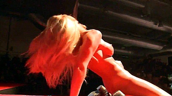 Я видел, как мой кровный брат занимался сексом со своей девушкой и соблазнял его