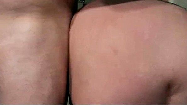 Мисс принуждают сосать парня и вставать на все четыре