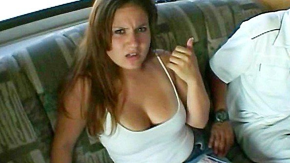 Ребенок сосет член и делает кунилингус на фотокамеру