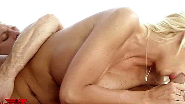 Промах в масляной сперме из-за варварского удара