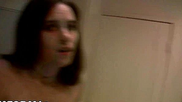 Неряха-крошка от ласки и засыпания вместе трудно