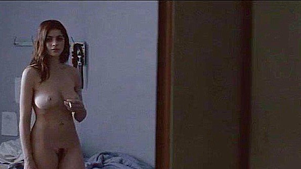 Чернокожий мужчина жадно занимался сексом со взрослой женщиной и оставил в ней свое семя